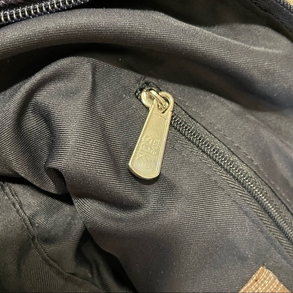 The Sak Handbag in Nautical Navy & Cream - Like New Condition - Picture 7 of 9